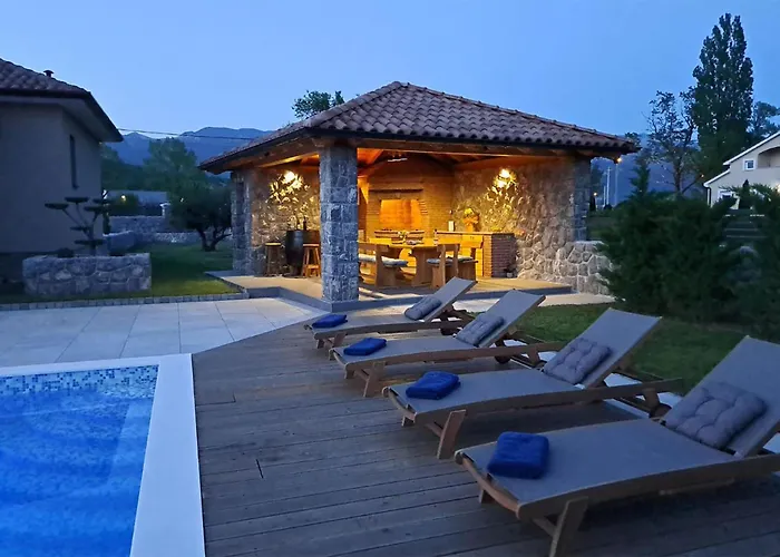 In Soboli, Cavle With Sauna